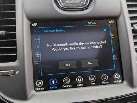 2023 Chrysler 300 S V8