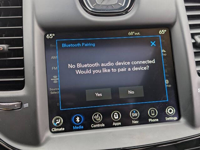 2023 Chrysler 300 S V8