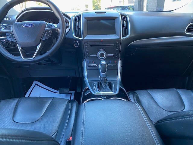 2017 Ford Edge Titanium