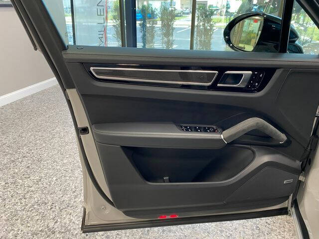 2020 Porsche Cayenne S