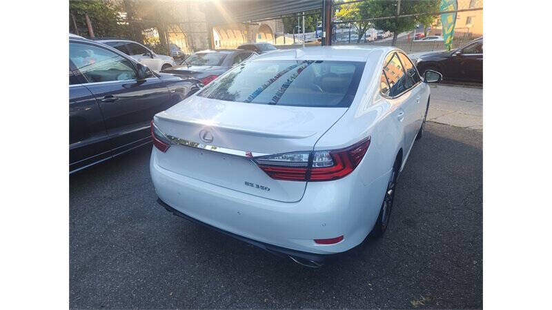 2018 Lexus ES 350 for sale at YES AUTOS in Elmhurst, NY