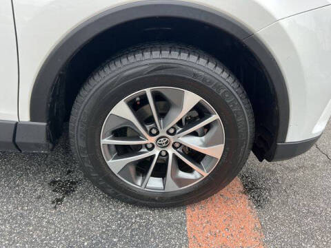 2018 Toyota RAV4 Hybrid XLE