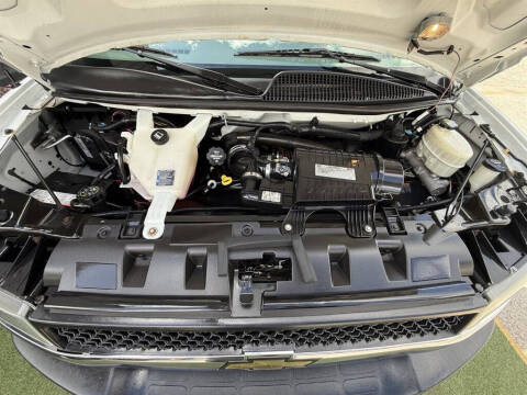2017 Chevrolet Express LT 3500
