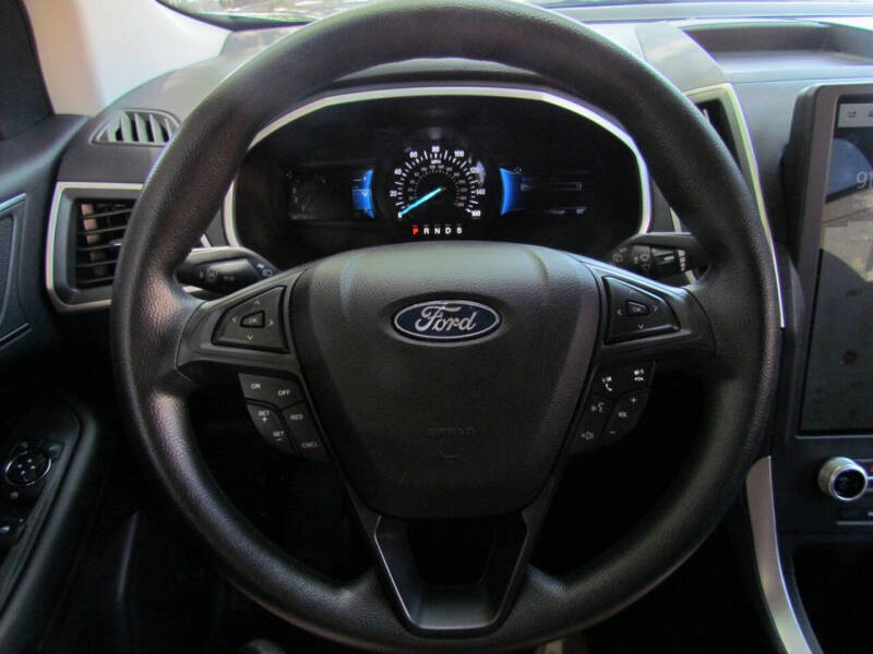 2021 Ford Edge SE