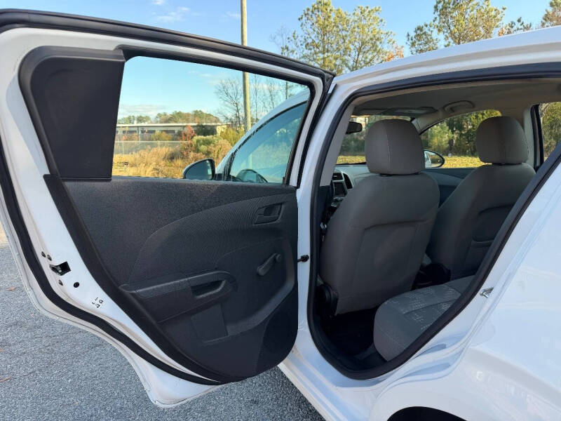 2018 Chevrolet Sonic LT Auto Fleet