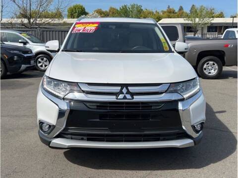 2017 Mitsubishi Outlander for sale at Used Cars Fresno in Clovis CA
