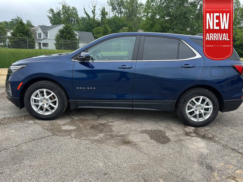 2022 Chevrolet Equinox for sale at Auto Center of Columbus in Columbus OH