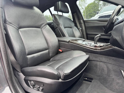 2012 BMW 5 Series 550i