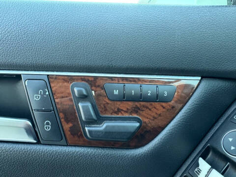 2012 Mercedes-Benz C-Class C 300 Luxury 4MATIC