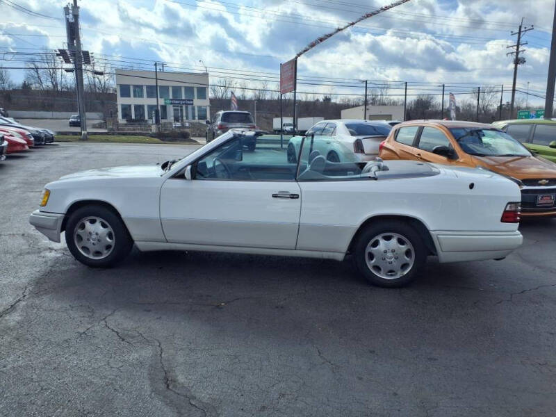 1995 Mercedes-Benz E-Class E 320