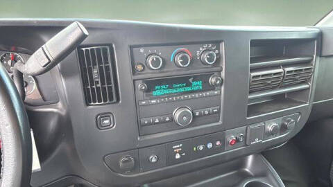 2022 Chevrolet Express 2500