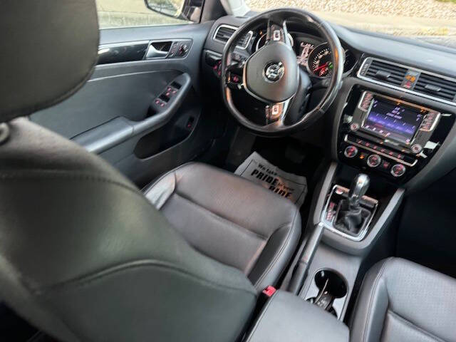 2017 Volkswagen Jetta 1.8T SEL