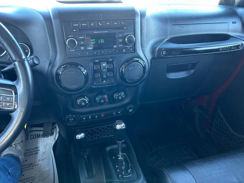 2012 Jeep Wrangler Unlimited Sahara