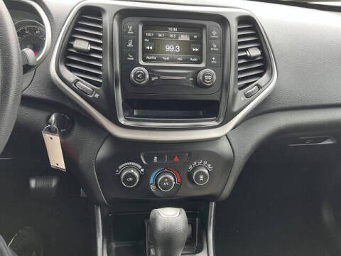 2015 Jeep Cherokee Sport