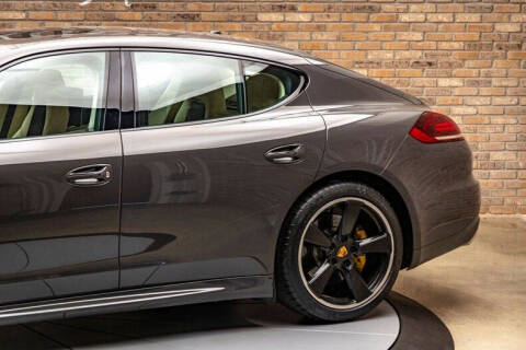 2016 Porsche Panamera