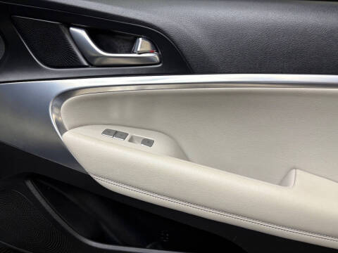 2021 Genesis G70 2.0T