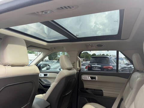 2020 Ford Explorer Platinum