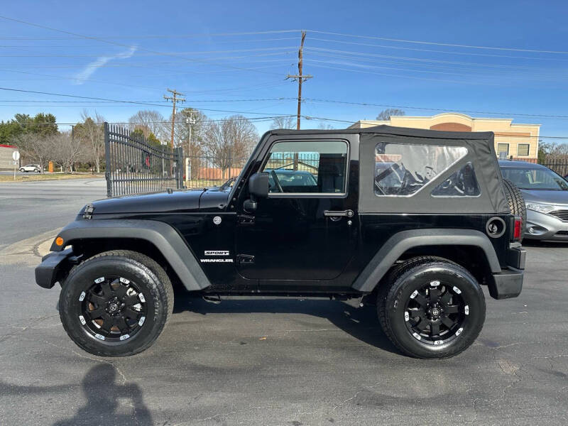 2011 Jeep Wrangler Sport photo 8