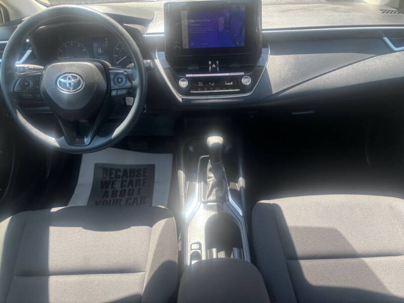 2025 Toyota Corolla LE