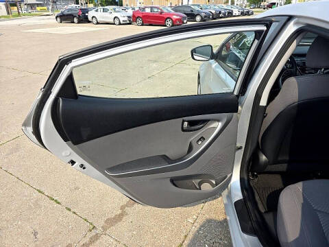 2016 Hyundai Elantra