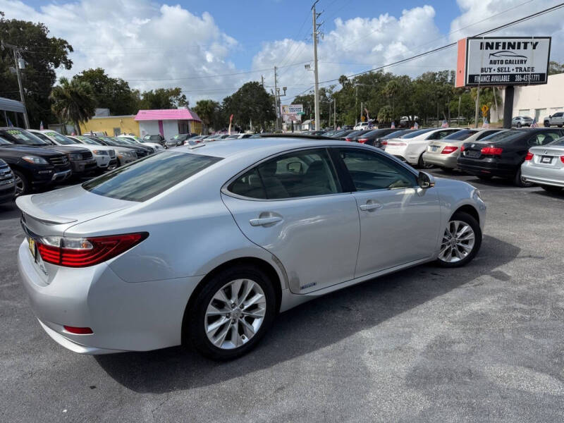 2013 Lexus ES 300h