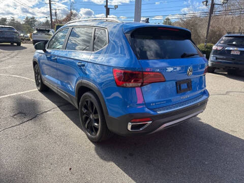 2023 Volkswagen Taos SE 4Motion