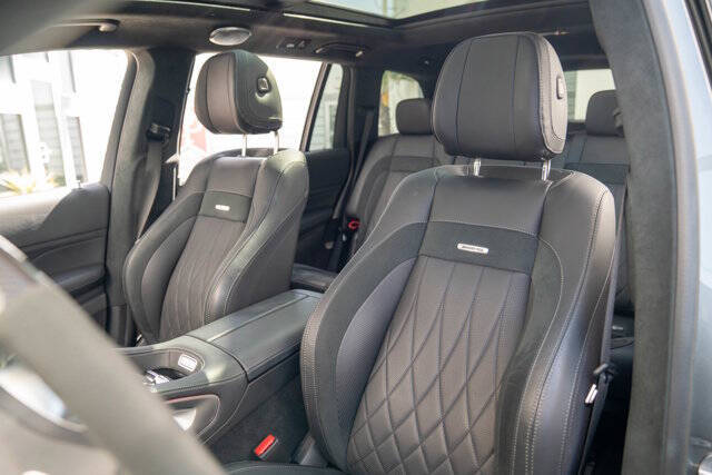 2021 Mercedes-Benz GLS 12