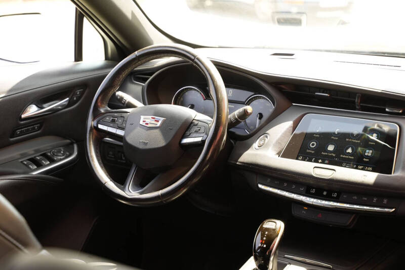 2021 Cadillac XT4 Premium Luxury