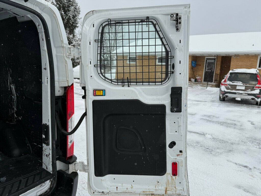 2019 Ford Transit 33