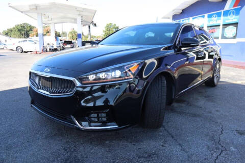 2017 Kia Cadenza Technology