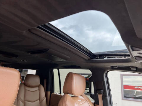 2017 Cadillac Escalade ESV Platinum