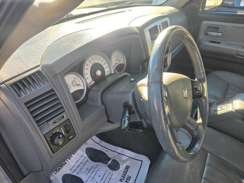 2005 Dodge Dakota Laramie