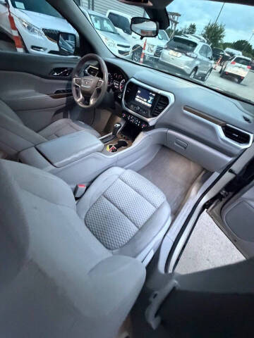 2017 GMC Acadia SLE-1