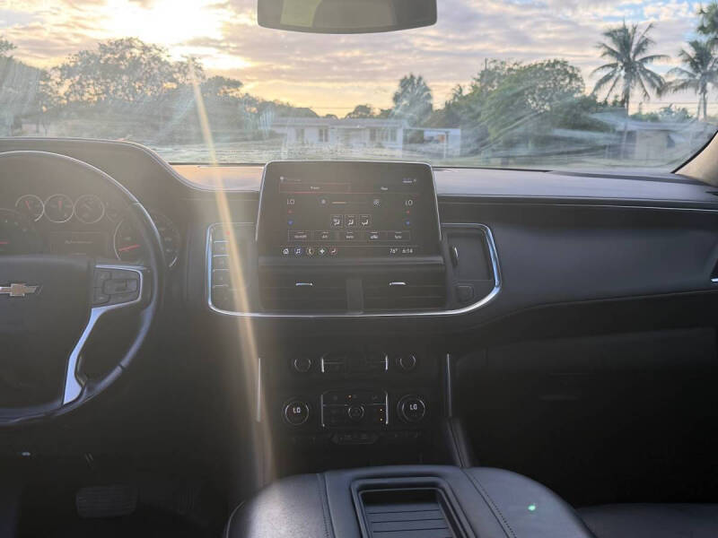 2021 Chevrolet Suburban LT