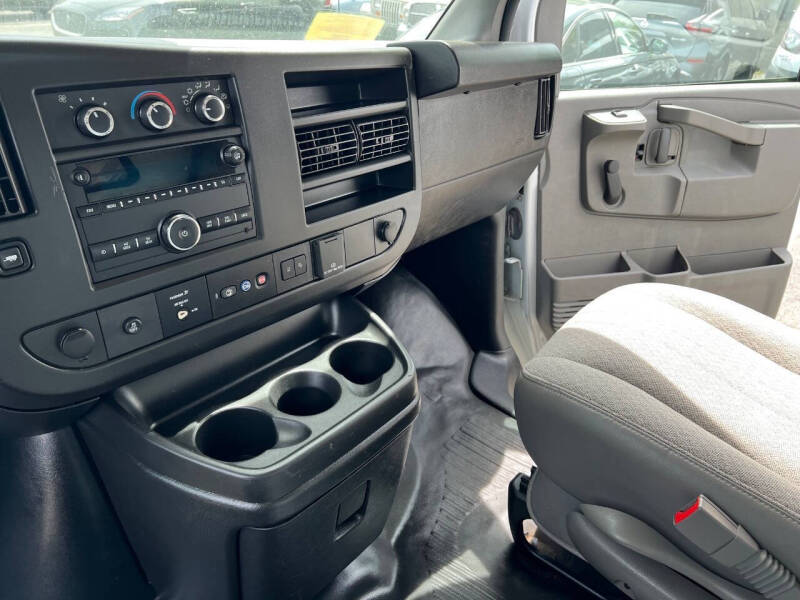 2019 Chevrolet Express 2500