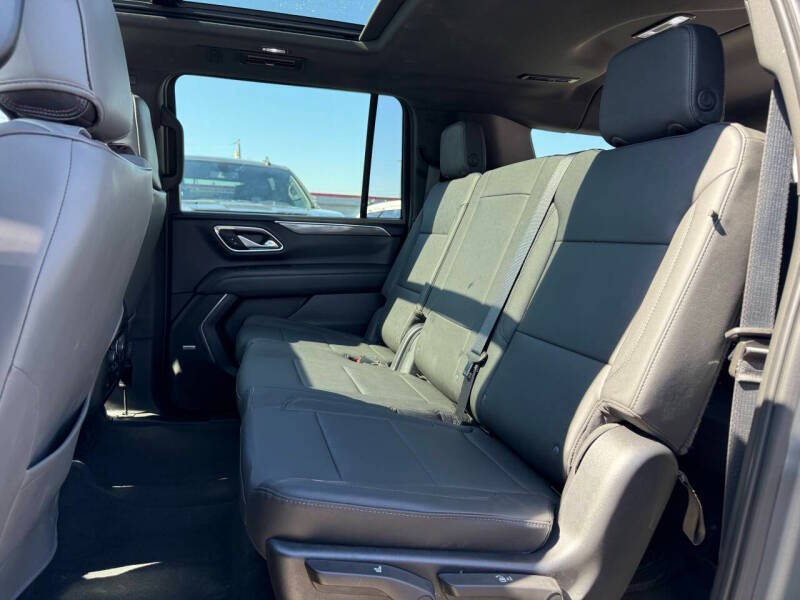 2022 Chevrolet Suburban RST