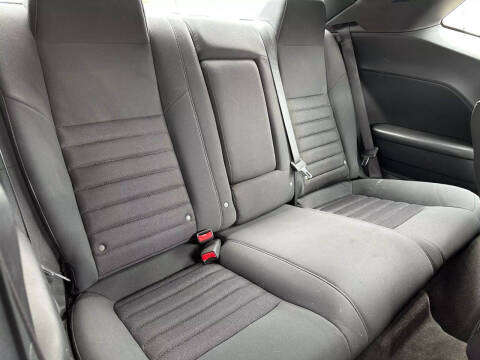 2010 Dodge Challenger SE