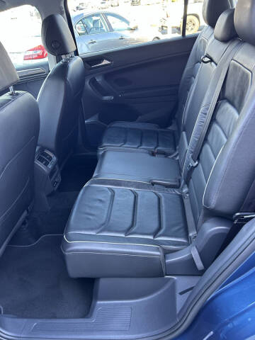 2018 Volkswagen Tiguan 2.0T SEL Premium