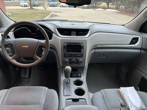 2017 Chevrolet Traverse LS