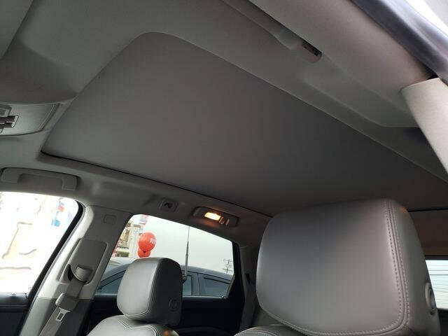 2011 Cadillac SRX Performance Collection