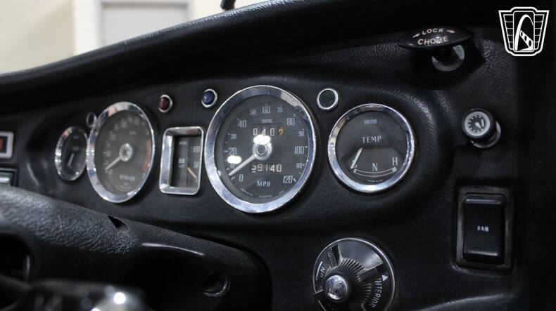 1972 MG B