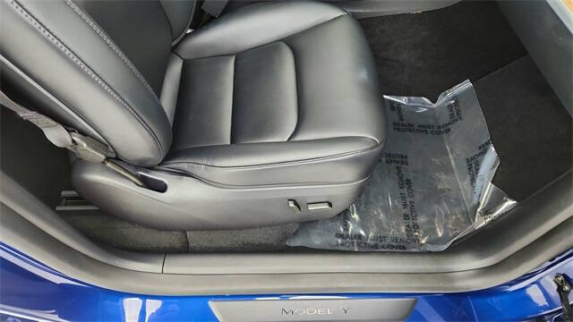 2025 Tesla Model Y Long Range