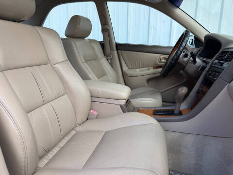 2000 Lexus ES 300
