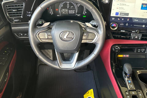 2025 Lexus NX 350h Premium