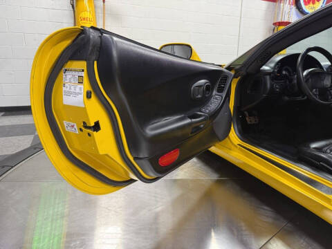 2004 Chevrolet Corvette