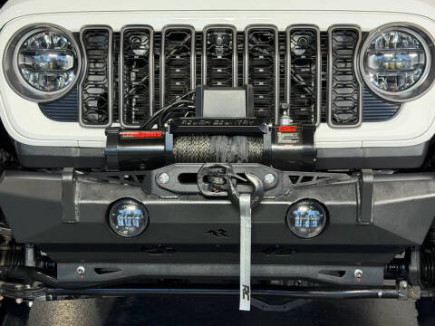 2024 Jeep Gladiator