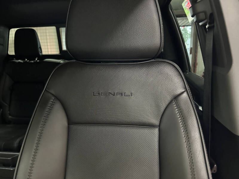 2024 GMC Sierra 2500HD Denali