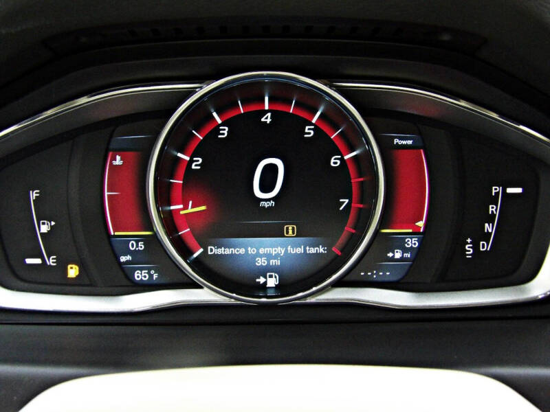 2015 Volvo XC70 T5 Drive-E Premier Plus