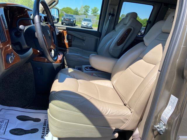 2023 Chevrolet Express 2500
