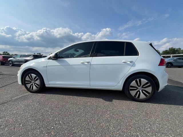2016 Volkswagen e-Golf SE